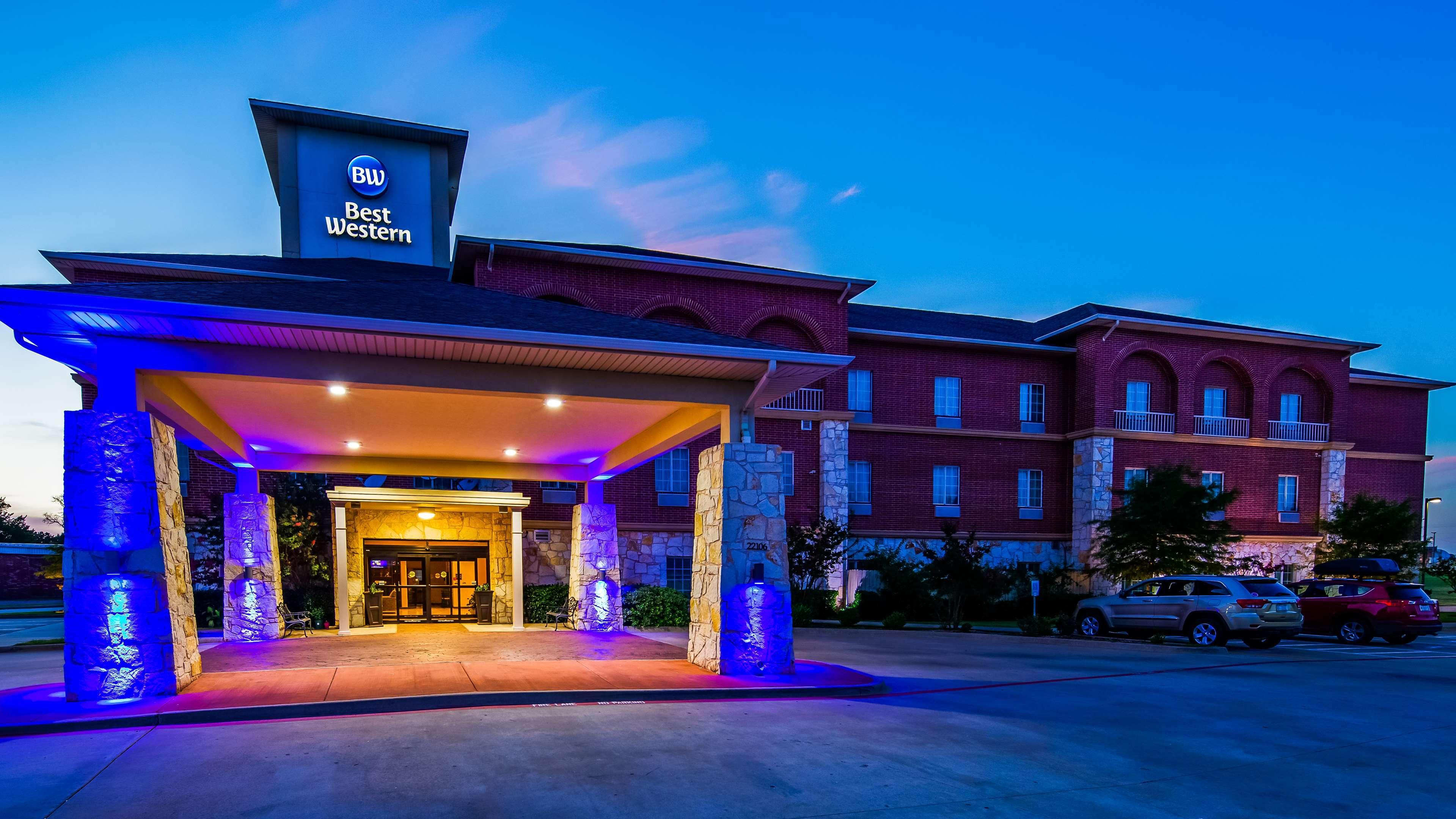 Best Western Red River Inn & Suites Такървил Екстериор снимка