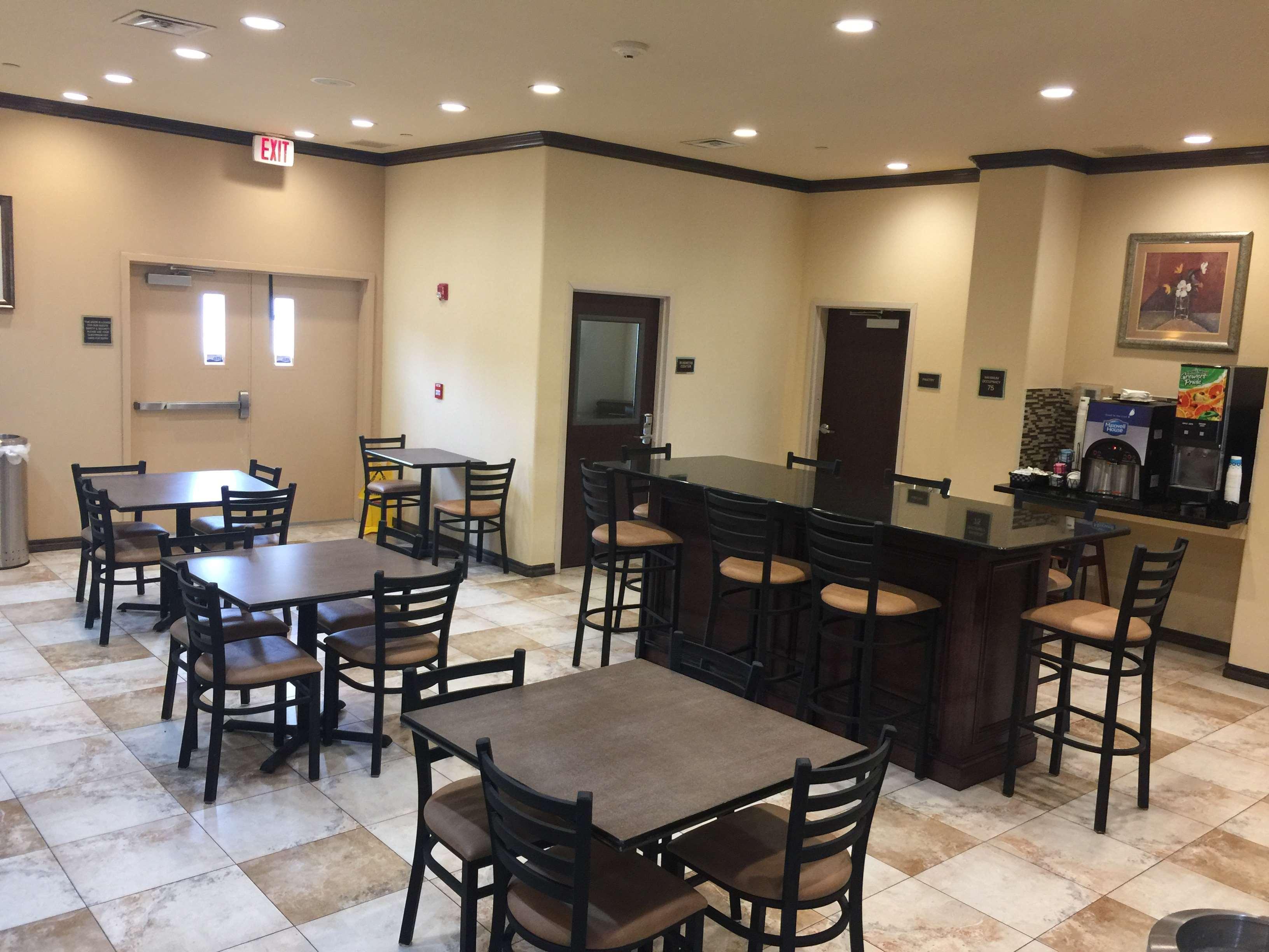 Best Western Red River Inn & Suites Такървил Екстериор снимка