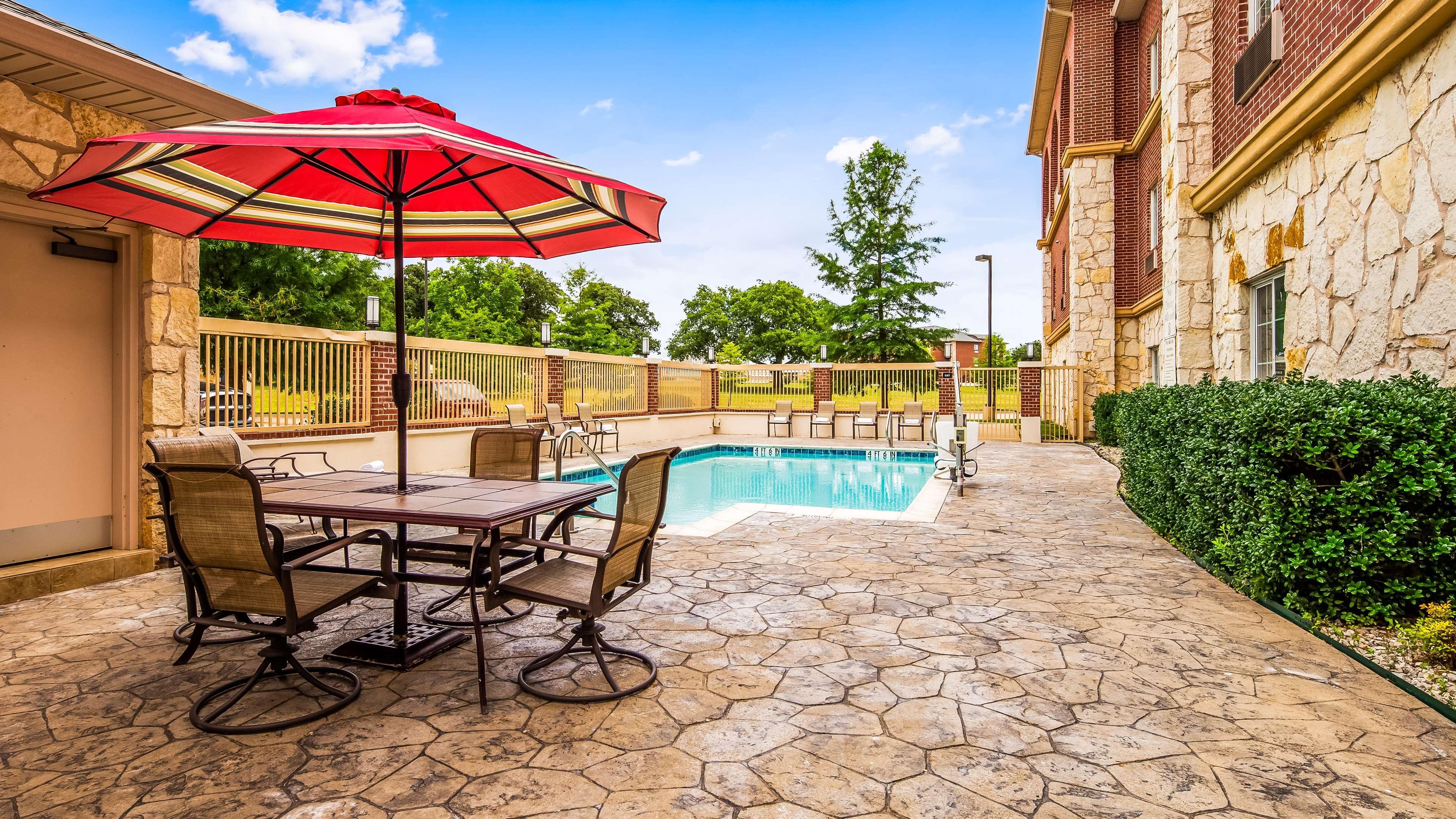 Best Western Red River Inn & Suites Такървил Екстериор снимка